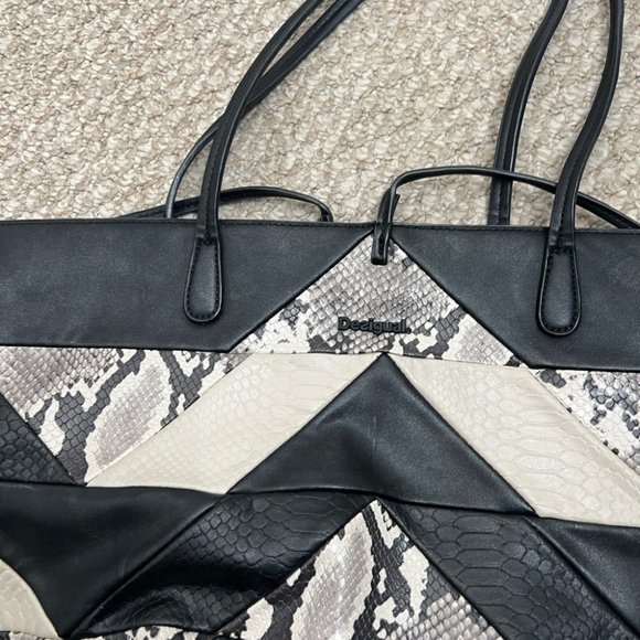 Desigual Black and Gray Wallet with Chevron Design - Picture 4 of 6